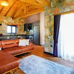 Villa Rich Stone