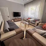 Oezkan Apart