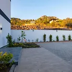 Villa Butterfly