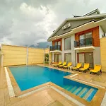 Tuna Oeluedeniz 4+1 Villa, Oezel Havuzlu, Fethiye