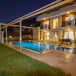 Tuna Oeluedeniz 4+1 Villa, Oezel Havuzlu, Fethiye
