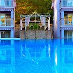 Nokta Kaya Suit Apart, Fethiye, Oeluedeniz