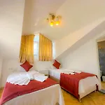 Nokta Park K 4+1 Villa, Oezel Havuzlu