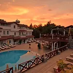 Diana Suite Hotel