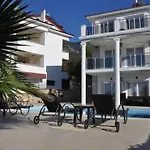 Sunset Villa A