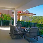 High Quality With Private Pool Villa-Skylife