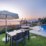 Villa Ahenk / Faralya