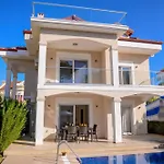 Villa Calis 2