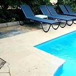 Iksir Villa