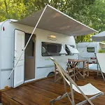 Nomade Caravan Camping