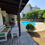 Villa Dalos