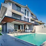 Casa Oliva City 2 With Pool & Sauna & Jakuzi & Bbq