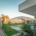 Viohouses 4- Luxury Private Korunakli Oezel Havuzlu