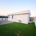 Villa Twin House