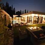 Villa Twin House