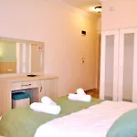 Native Hotel