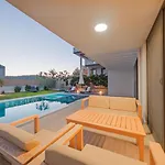 Villa Ion Indoor Heated Pool, Sauna, Jacuzzi, Underfloor Heating System