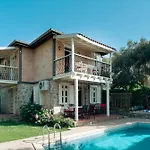 Aurora Holiday Villa In Oeluedeniz Fethiye