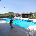 Lighthouse Tulip Villas