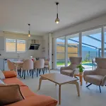 Woynpoint Villa Cinar