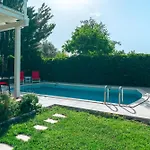 Aurora Holiday Villa In Oeluedeniz Fethiye