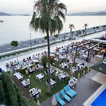 Uras Beach Hotel