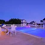 Villa Paradise