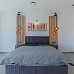Havuz Jakuzili Luex Villa