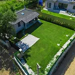 Arzu Cottage