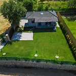Arzu Cottage