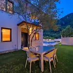 Villa Kizilbella 1, Lueks Havuzlu Korunakli Tas Villa