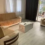 Dalgic Suit Pool Club