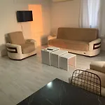 Dalgic Suit Pool Club