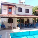 Villa Calis 2