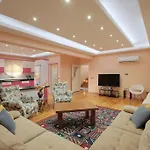 Tuzlu Sistem Havuzlu Luks Villa Fethiye