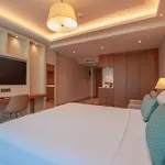 Casa Lumar Luxury Lodging