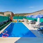 Villa Manolya
