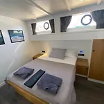 Yacht Room Hotel