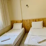 Cam Hotel