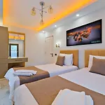 Oludeniz 4 Bedroom Villa 9441