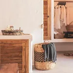 Flamingo Luxury-Pet Friendly