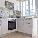Fortress Park Apartments E4