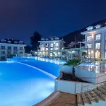 Orka World F1 Apartments