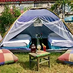 Zirkon Beach Camping
