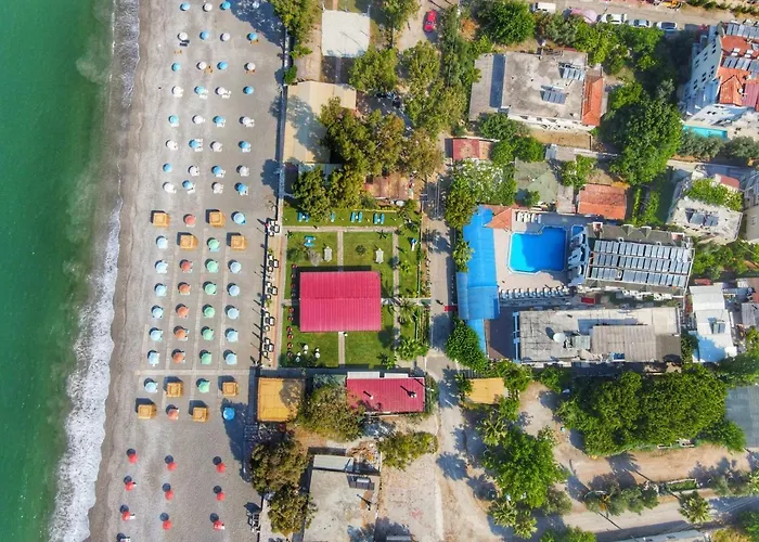 Yuecel Hotel