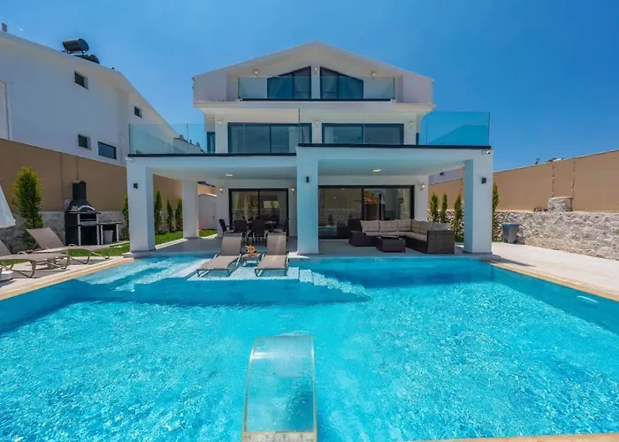 La Marbella Villa
