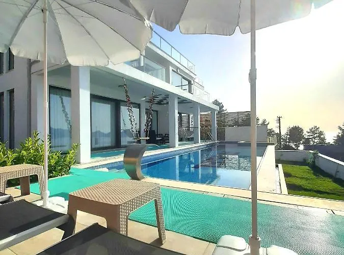 Villa Rosy Sunset