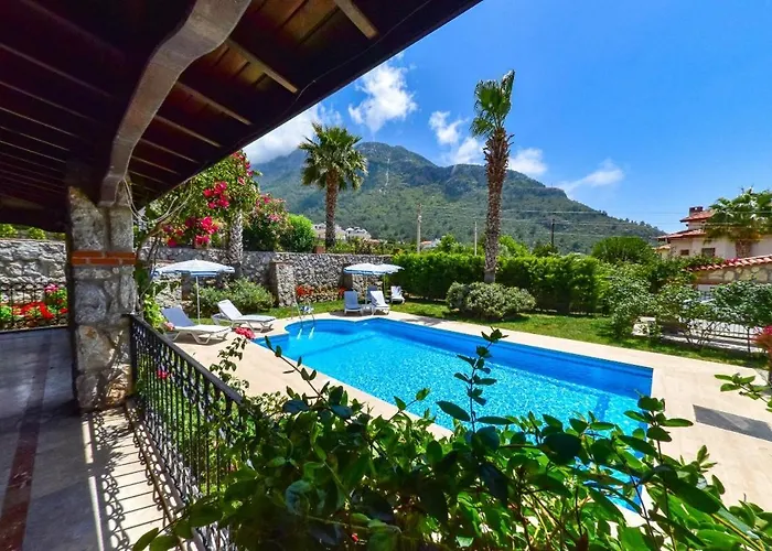 Gundogdu - 3 Bedroms Private Pool Holiday Villa In Oeluedeniz