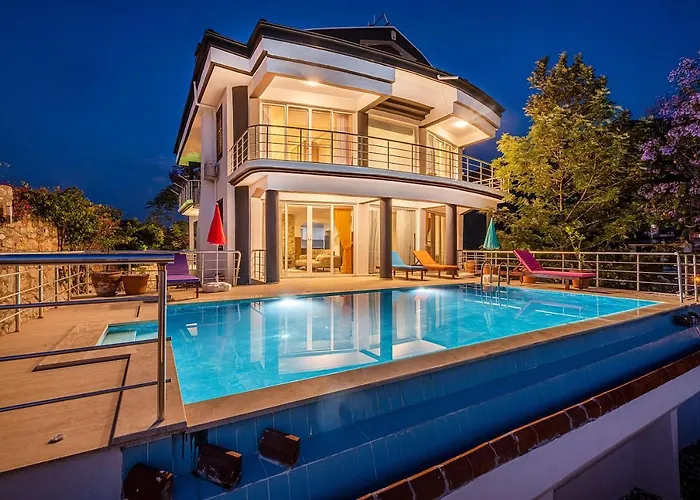 Sessiz Sakin Manzarali Sauna Ve Jakuzili,Muestakil Havuzlu Villa