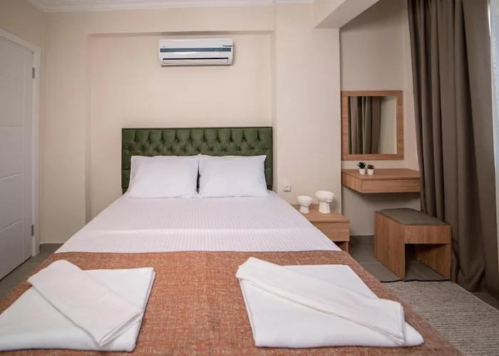 Villa Leona - 5 Bedroom Holiday Villa In Fethiye